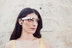 De-tweede-versie-van-de-slimme-internetbril-Google-Glass-